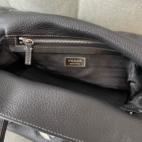 Prada Easy Leather Bag - Picture 4 of 4